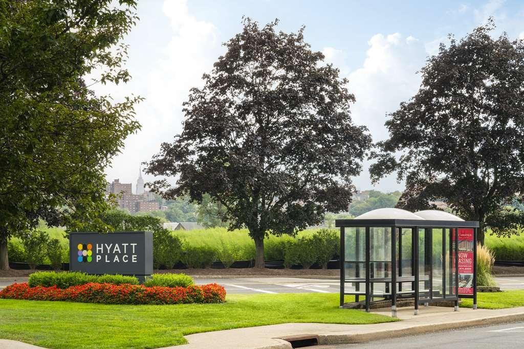 Hyatt Place - 3*